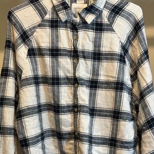 American Eagle Outfitters Black and White Flannel Shirt